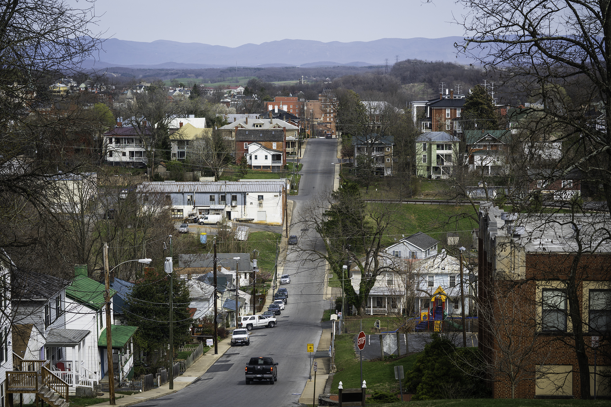 closing-the-digital-and-economic-divides-in-rural-america-brookings