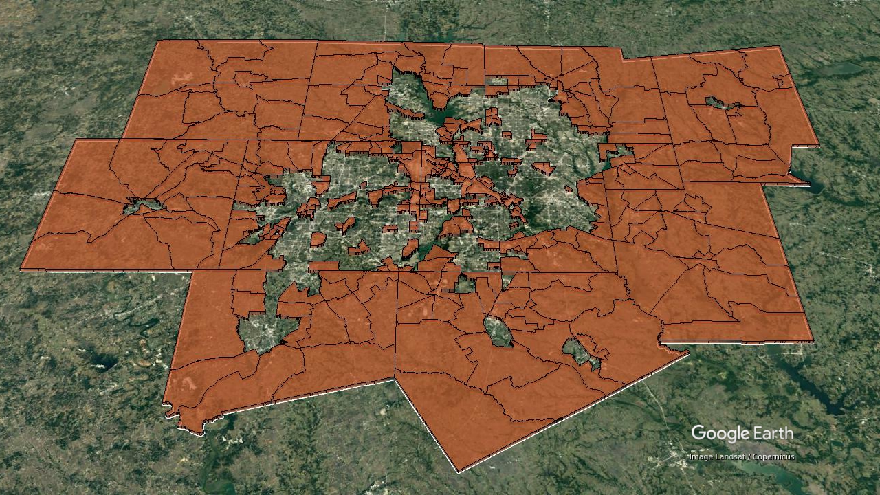 Dallas: Many suburban tracts have average trip distances exceeding 8 miles.